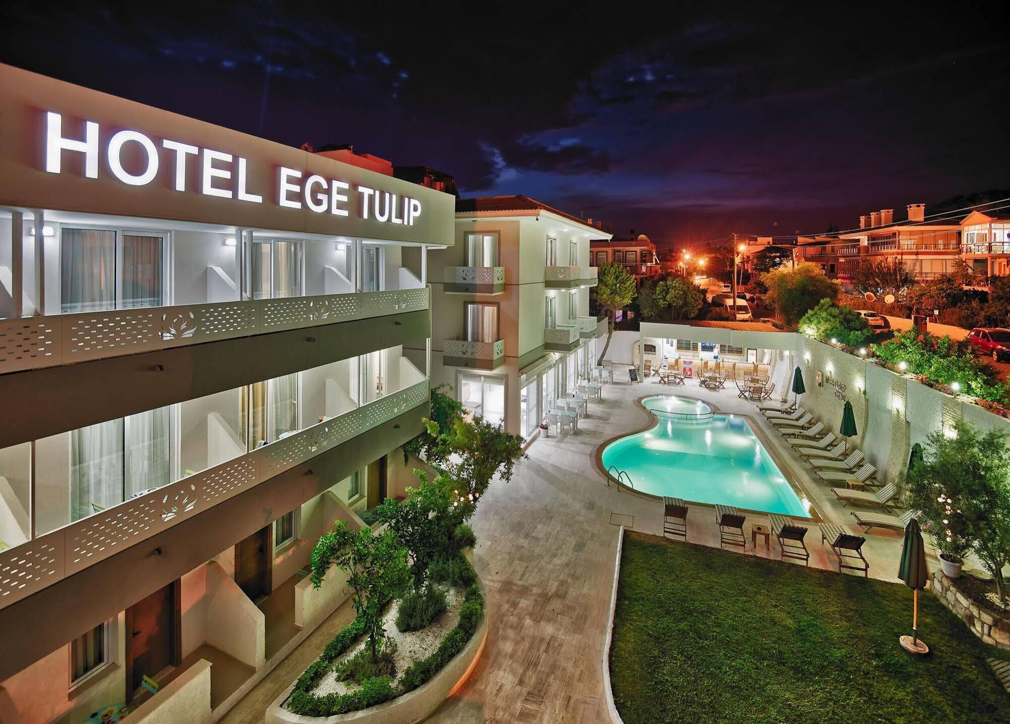 Ege Tulip Cesme Hotel Exterior photo